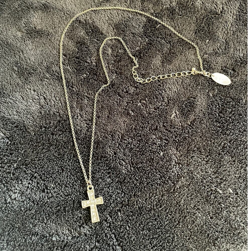 JK By Thirty One Metal Cross Pendant  Necklace